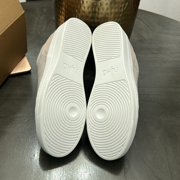 Ryka Vibe Women's Sport Casual Short Boot - Picture 3 of 8